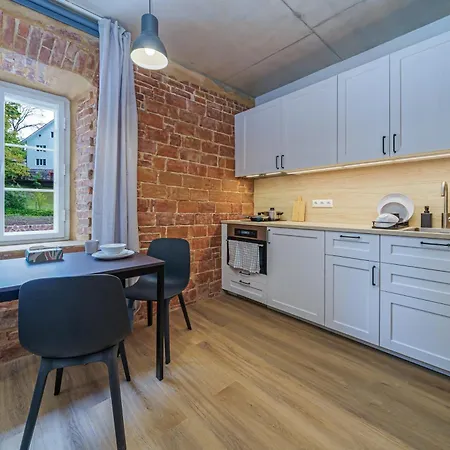 H7 Stuudiokodud- Self Check-in 3*